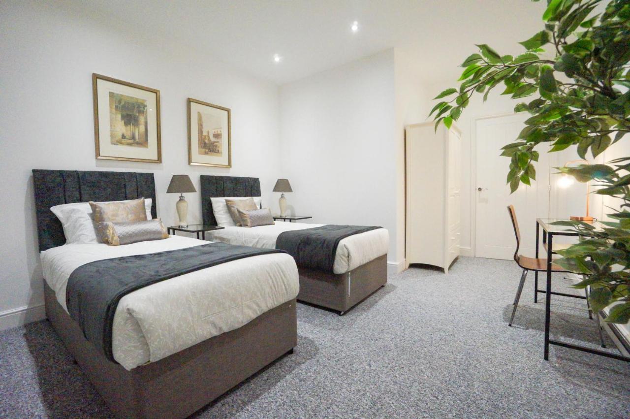 Premium Apartments Thatcham Broadway Екстериор снимка