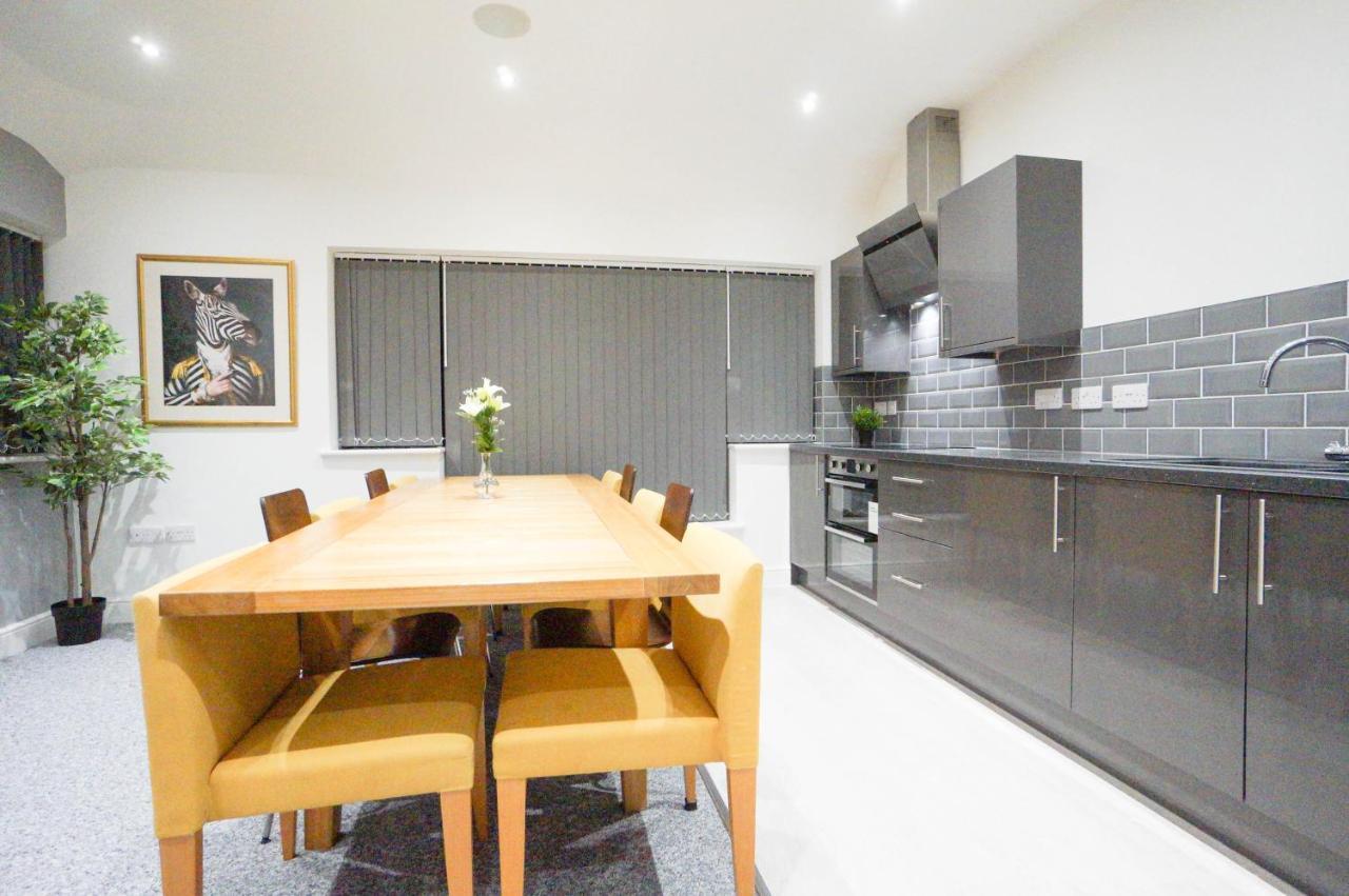 Premium Apartments Thatcham Broadway Екстериор снимка