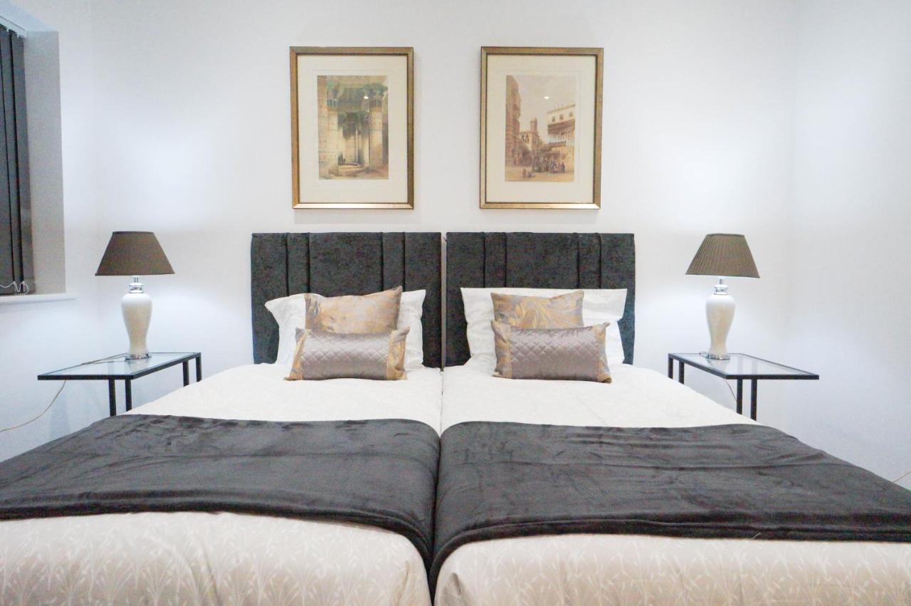 Premium Apartments Thatcham Broadway Екстериор снимка
