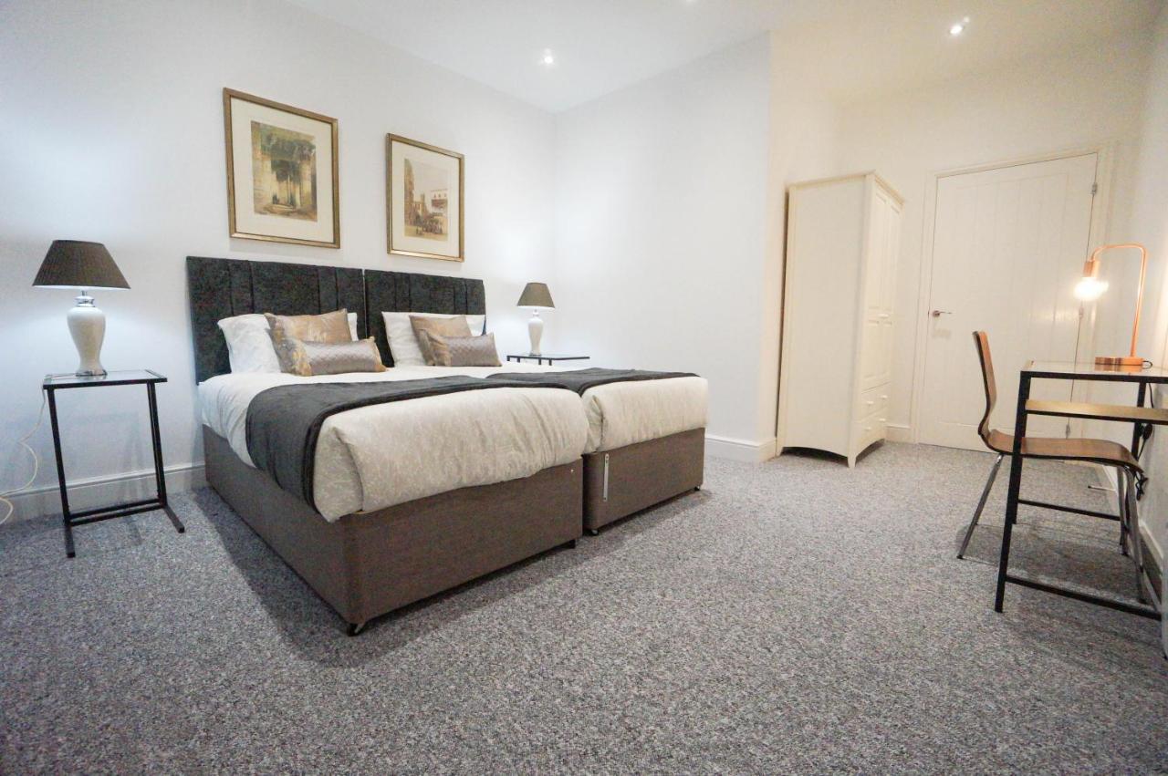 Premium Apartments Thatcham Broadway Екстериор снимка