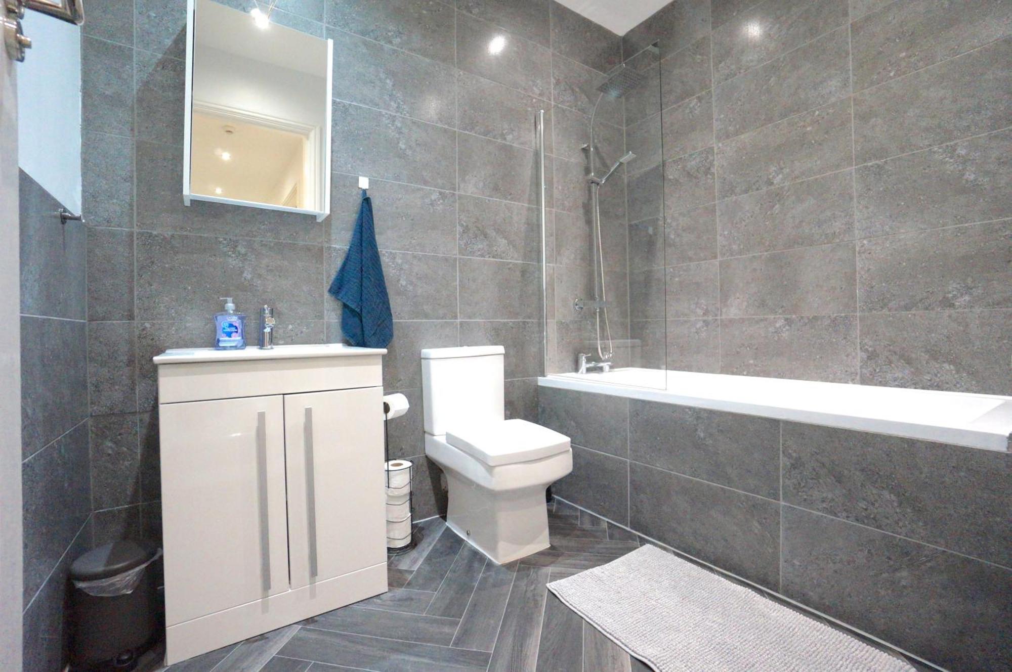 Premium Apartments Thatcham Broadway Екстериор снимка